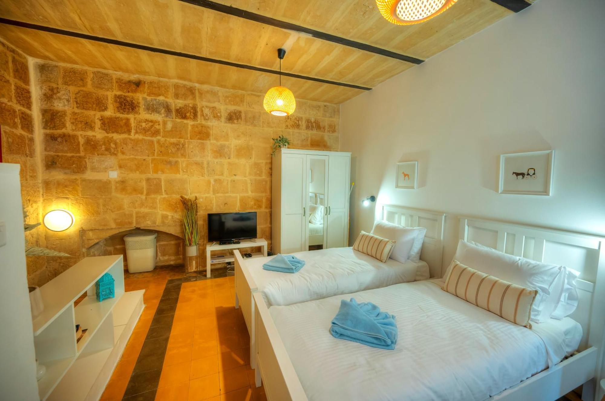 Charming 2Bedroom Townhouse Valletta Center Kbut1-1 ภายนอก รูปภาพ