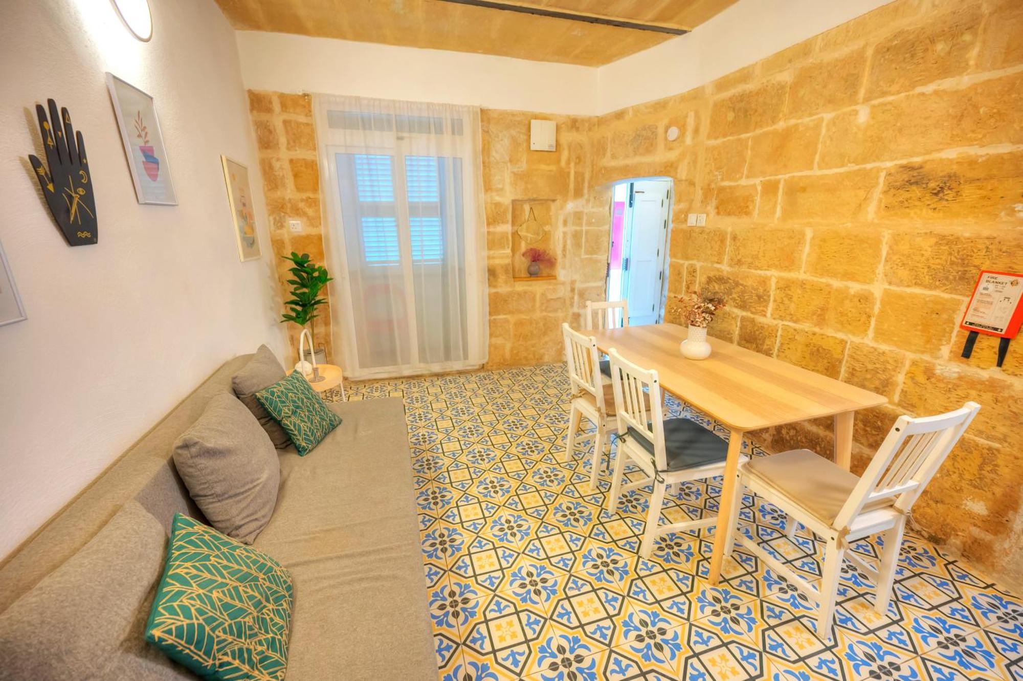 Charming 2Bedroom Townhouse Valletta Center Kbut1-1 ภายนอก รูปภาพ
