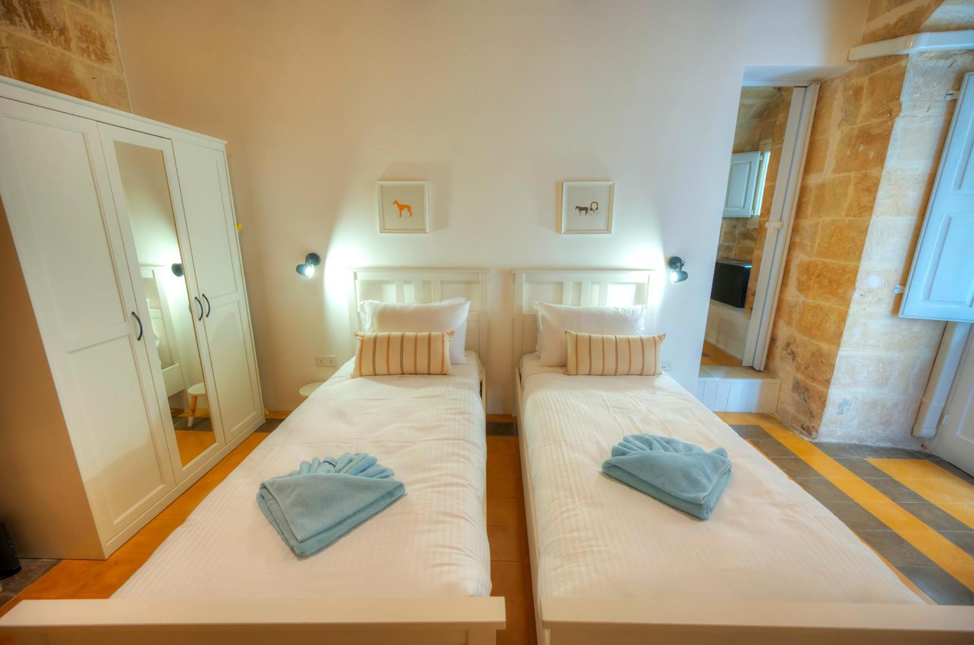 Charming 2Bedroom Townhouse Valletta Center Kbut1-1 ภายนอก รูปภาพ