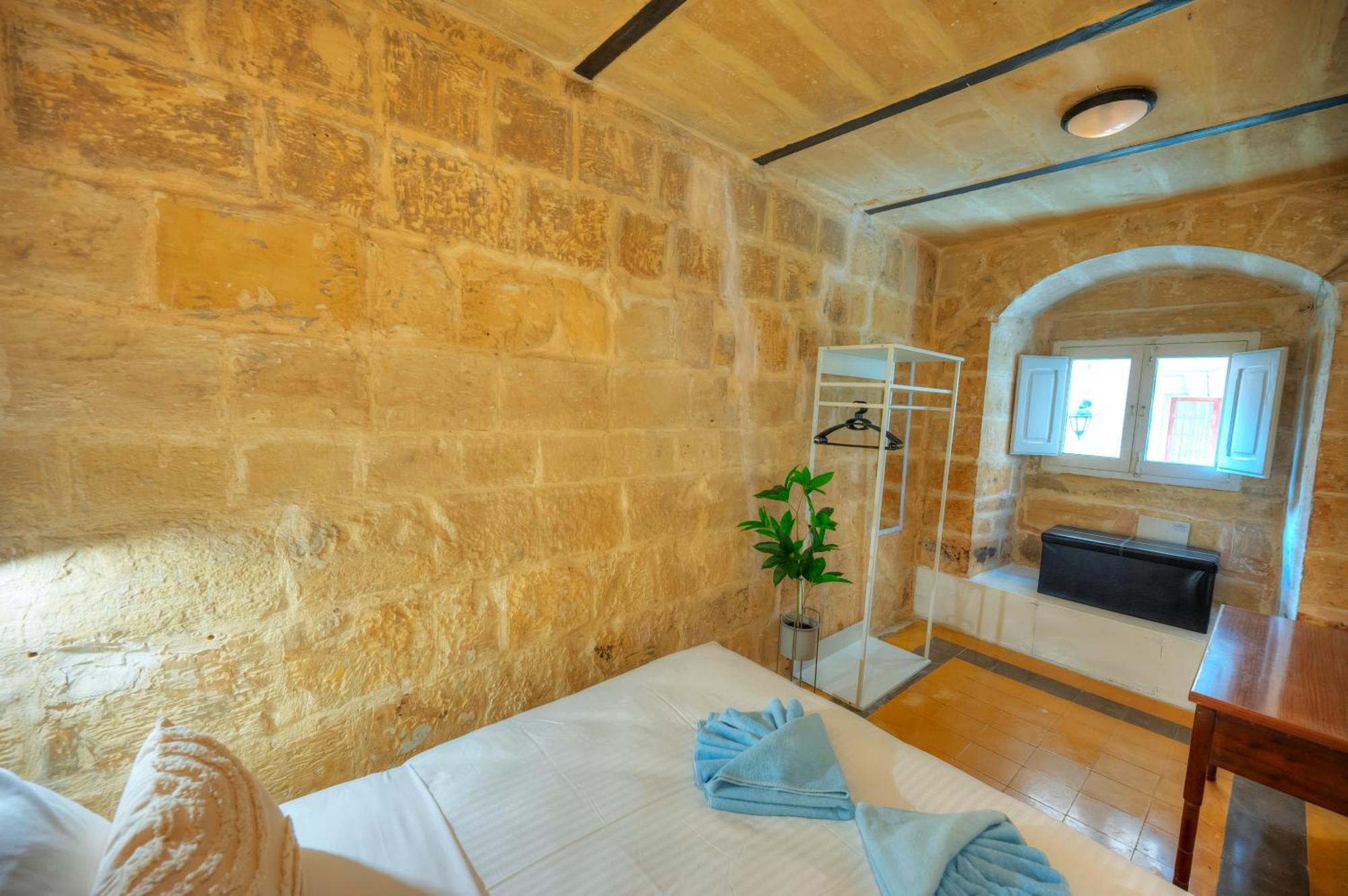 Charming 2Bedroom Townhouse Valletta Center Kbut1-1 ภายนอก รูปภาพ